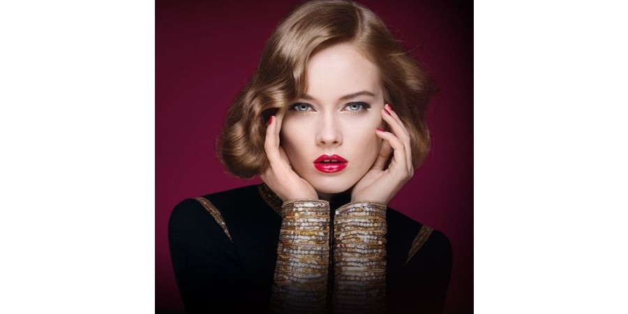 Preview of Chanel Les Scintillances de Chanel Collection for Holiday 2011