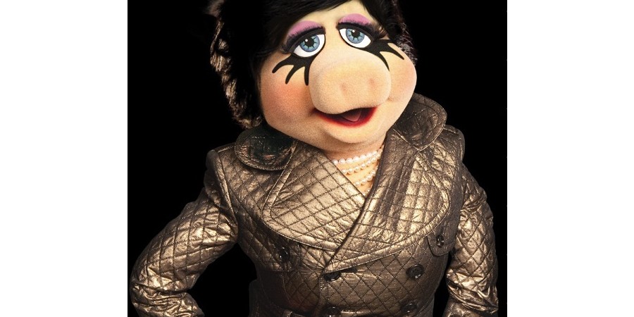 MAC & Miss Piggy Collection for Winter 2011