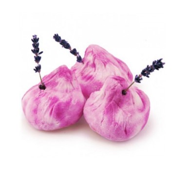 Lush A French Kiss Bubble Bar